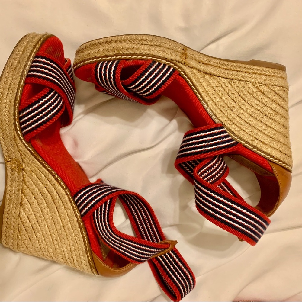 navy and red tory burch wedge size 10
